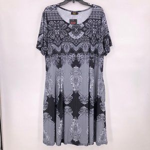 NWT R & B Collection black grey print dress